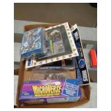 LOT OF MIXED BASEBALL ITEMS LOT OF MIXED BASEBALL ITEMS