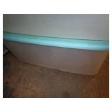 120QT TOTE W LID / RW 120QT TOTE W LID / RW
