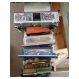 5 - MODEL TRAIN CARS 5 - MODEL TRAIN CARS