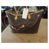 LOUIS VITTON BAG / NEEDS CLEANING LOUIS VITTON BAG / NEEDS CLEANING