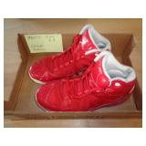 VINTAGE JORDANS SZ 9.5 VINTAGE JORDANS SZ 9.5