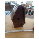 WOOD HEAVY BIRD HOUSE WOOD HEAVY BIRD HOUSE