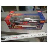 1:24 SCALE NASCAR - DARRELL WALTRIP 1:24 SCALE NASCAR - DARRELL WALTRIP