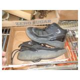 SHOES SZ 1 SHOES SZ 1