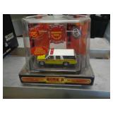 DIE CAST FIRE DEPT CAR DIE CAST FIRE DEPT CAR