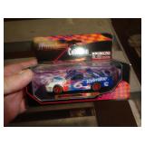 1:43 SCALE NASCAR - VALVOLINE 1:43 SCALE NASCAR - VALVOLINE