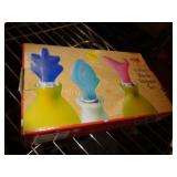 3 - BOTTLE TOPPERS 3 - BOTTLE TOPPERS