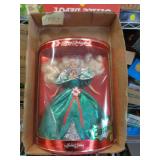 1995 HOLIDAY BARBIE 1995 HOLIDAY BARBIE