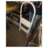 STEP STOOL STEP STOOL