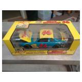1:24 SCALE NASCAR - REVELL WOODY WOODPECKER 1:24 SCALE NASCAR - REVELL WOODY WOODPECKER