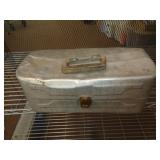 METAL BOX / DENTED / MR METAL BOX / DENTED / MR