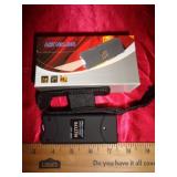 RECHARGEABLE STUN GUN / FLASHLIGHT / NEW RECHARGEABLE STUN GUN / FLASHLIGHT / NEW