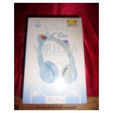 CAT EAR WIRELESS HEADPHONE / NEW / BLUE CAT EAR WIRELESS HEADPHONE / NEW / BLUE