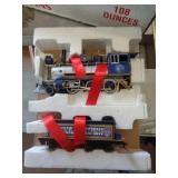 MODEL TRAIN ENGINE & COAL CAR MODEL TRAIN ENGINE & COAL CAR