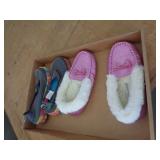 KIDS HOUSE SHOES SZ 13