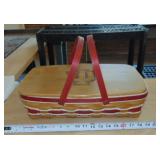 2009 LONGABERGER BASKET  / I U
