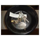 VINTAGE KEYS