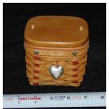 2002 LONGABERGER BASKET