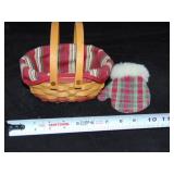 2004 LONGABERGER BASKET