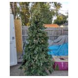 7 1/2' TALL LIGHTED XMAS TREE / RW
