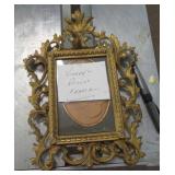 ANTIQUE HEAVY PIC FRAME / RW