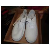 SHOES SZ 10