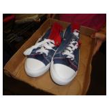 SHOES SZ 6