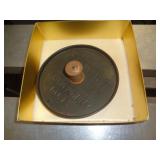 OLD BAKING POWDER LID / CALUMET