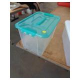 SMALL TOTE W LID