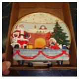 XMAS MUSICAL FIGURE