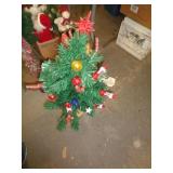 31' TALL LIGHTED XMAS TREE / RW