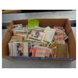 700 BASEBALL CARDS