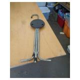 FOLDING CANE / STOOL
