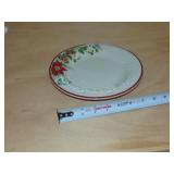 2 - LONGABERGER XMAS LUNCH PLATES 9'