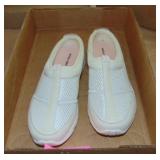 EASY SPIRIT MULES SZ 9