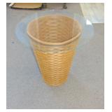 2007 LONGABERGER BASKET TABLE 22'T X 23' W