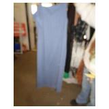 4 - DRESSES - 1 LG & 3 XXL 4 - DRESSES - 1 LG & 3 XXL