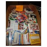 600 - BASEBALL CARDS 600 - BASEBALL CARDS