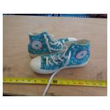 CONVERSE SHOES SZ 5 CONVERSE SHOES SZ 5