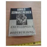 ARNOLD SCHWARZENEGGER BOOK ARNOLD SCHWARZENEGGER BOOK