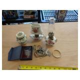 COSTUME JEWELRY / OIL LAMPS / ETC COSTUME JEWELRY / OIL LAMPS / ETC
