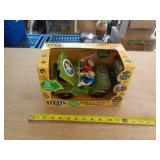 M&MS MILITARY JEEP DISPENSER M&MS MILITARY JEEP DISPENSER