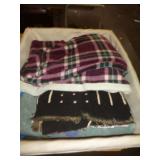 BLANKETS & LINENS BLANKETS & LINENS