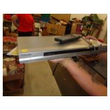 CD / DVD PLAYER CD / DVD PLAYER