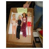 BARBIES BARBIES