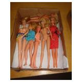 BARBIES BARBIES