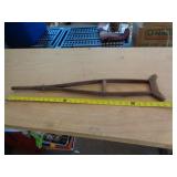1800'S WOOD CHILD'S CRUTCH 1800'S WOOD CHILD'S CRUTCH