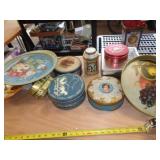 LOT OF TINS & METAL PLATTERS LOT OF TINS & METAL PLATTERS