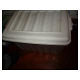 SMALL TOTE W LID SMALL TOTE W LID
