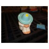 FIGURINE FIGURINE